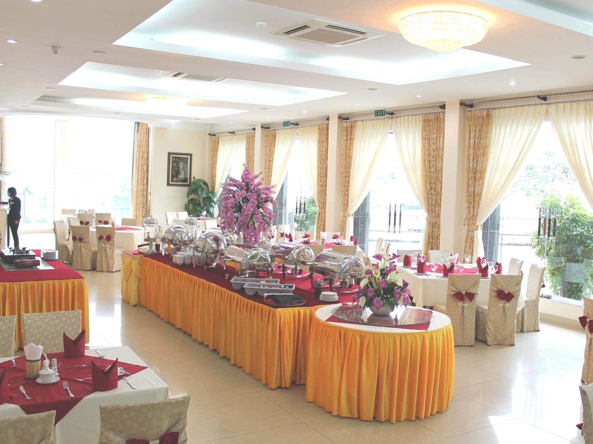 Hung Long Harbour Hotel Cat Ba Dong Khe Sau Bagian luar foto