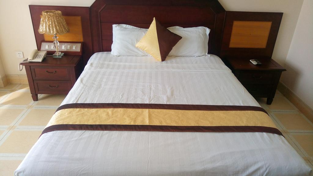 Hung Long Harbour Hotel Cat Ba Dong Khe Sau Bagian luar foto