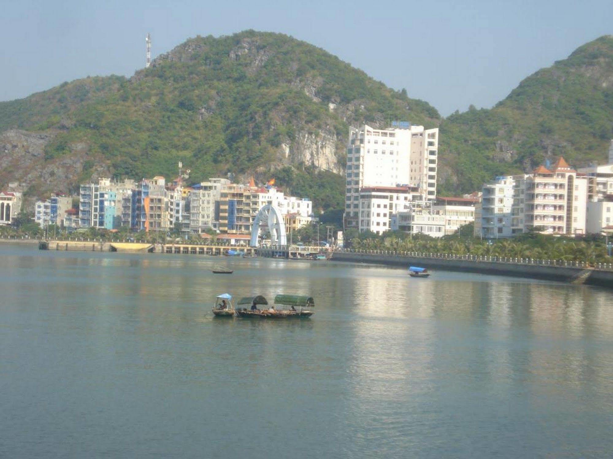 Hung Long Harbour Hotel Cat Ba Dong Khe Sau Bagian luar foto