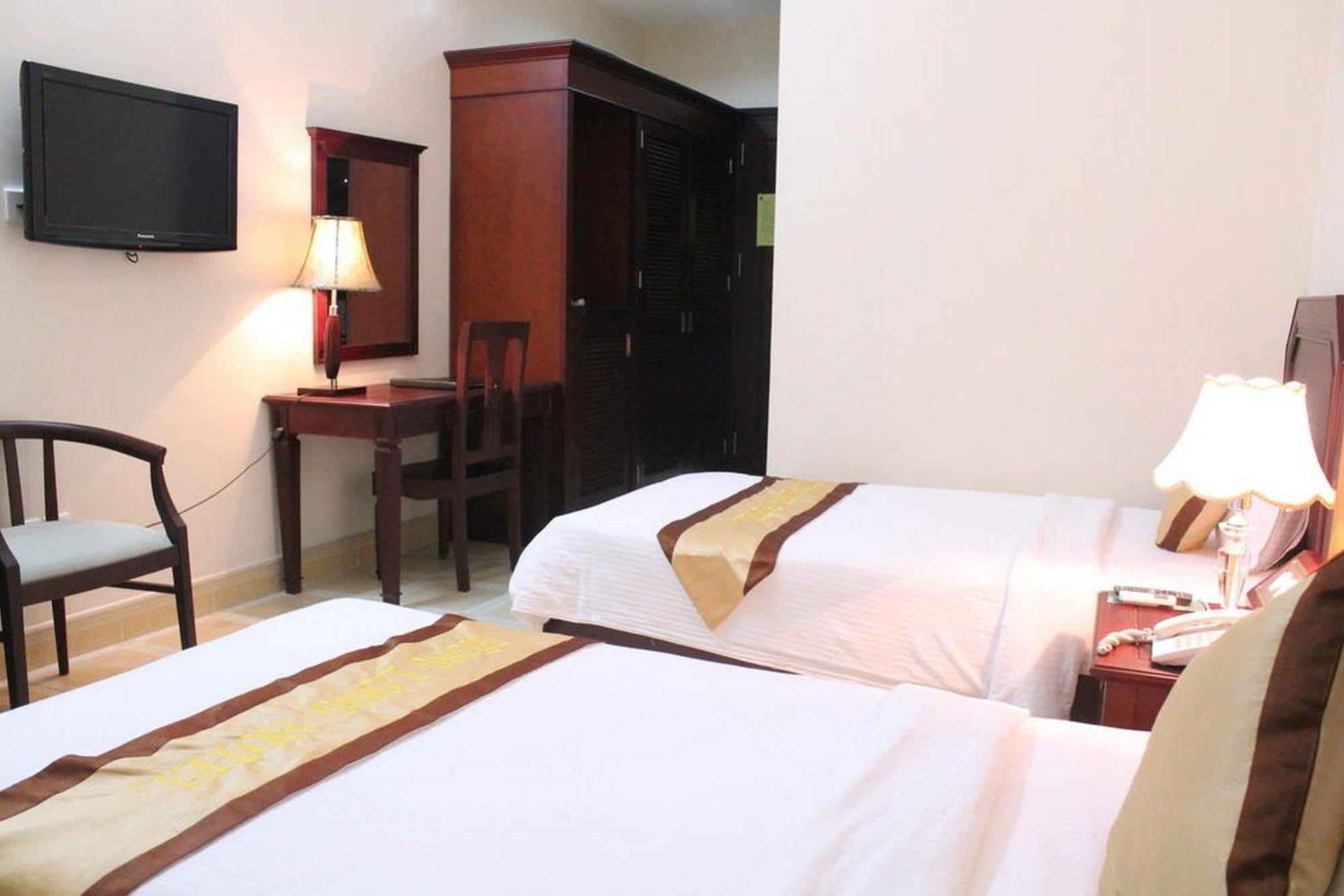 Hung Long Harbour Hotel Cat Ba Dong Khe Sau Bagian luar foto